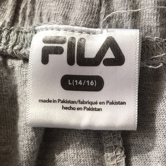 Gray and light pink Fila shorts- XL in girls- 14-16 - Picture 4 of 4